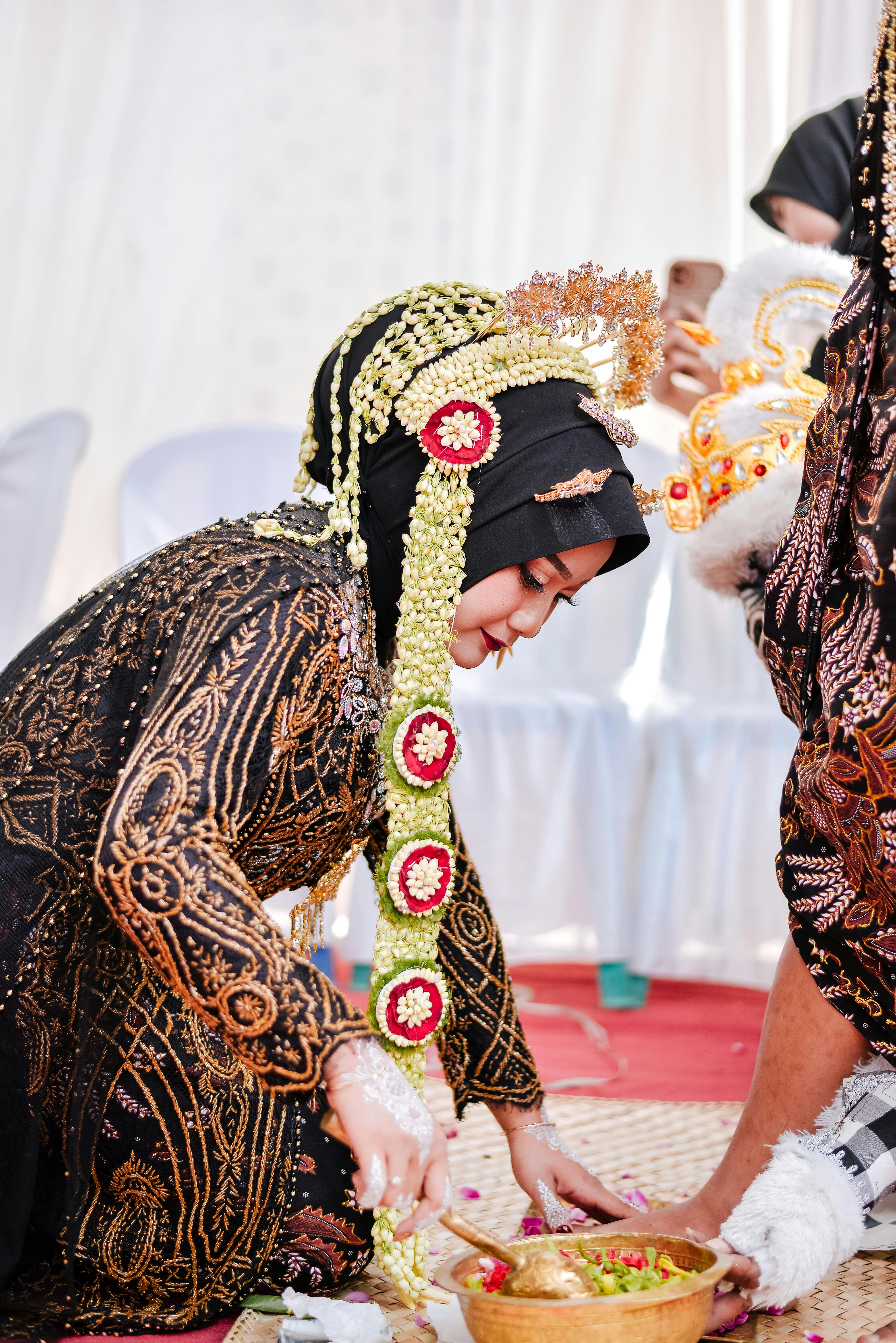 Traditional Javanese Wedding Ceremony Ritual · Free Stock Photo