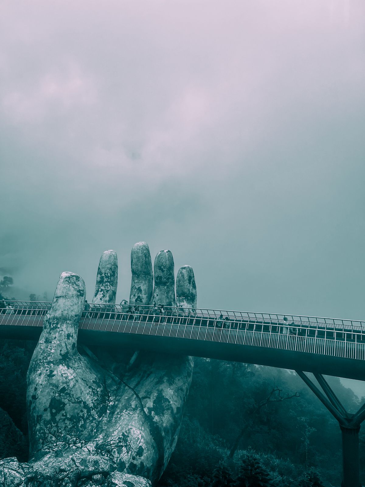 Golden Bridge in mist Golden Bridge in mist