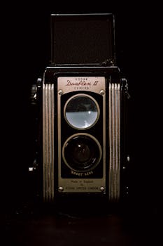 Image by Brett Sayles