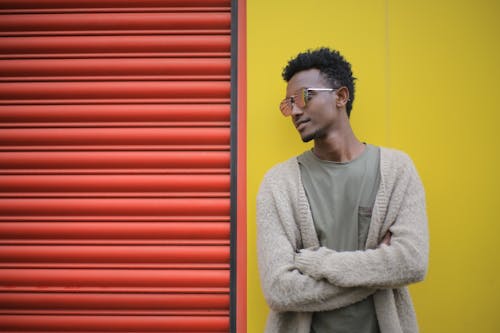 Kostnadsfria Kostnadsfri bild av afrikansk man, ansiktsuttryck, dagsljus Stock foto