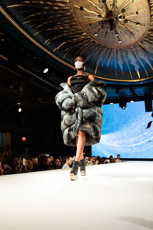 Fashion Shows that Mesmerize: Experience Malaysia's Trendsetting Runways | KOL Nation