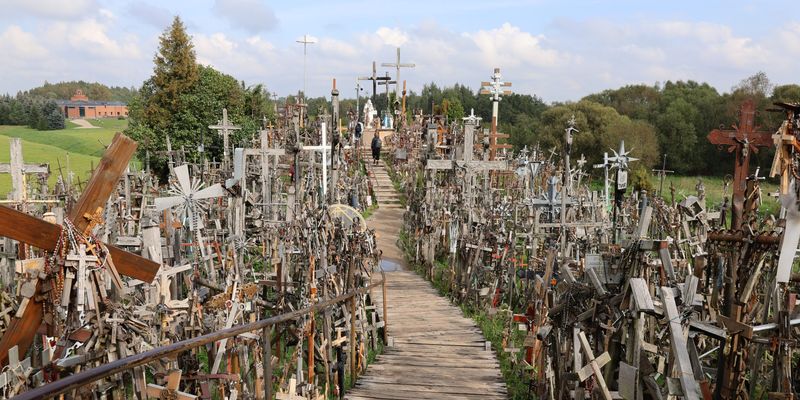 La Colina de las Cruces
