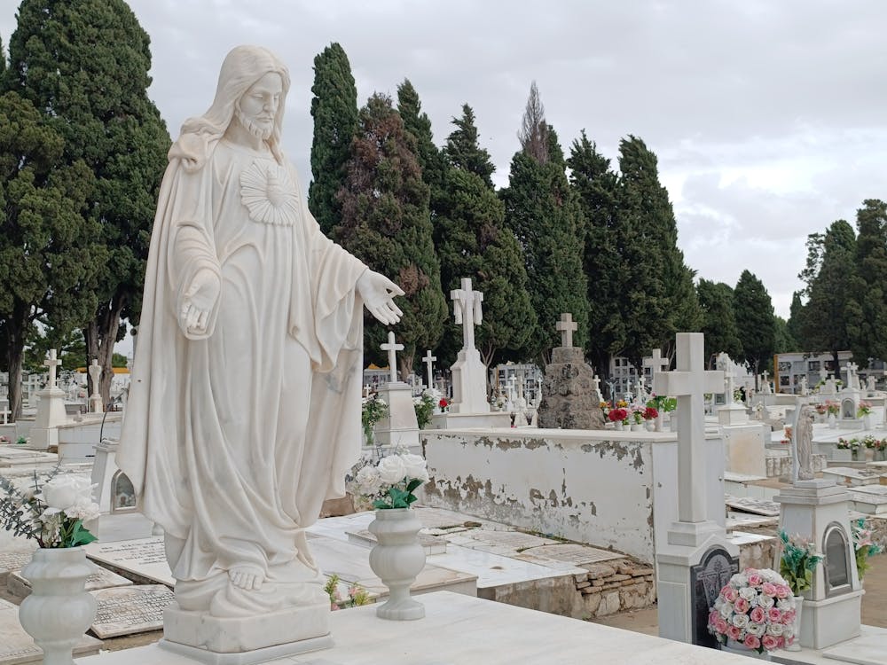 paseo por las calles del cementerio de El Puerto de Santa María en el día de todos los santos | fotografía 4