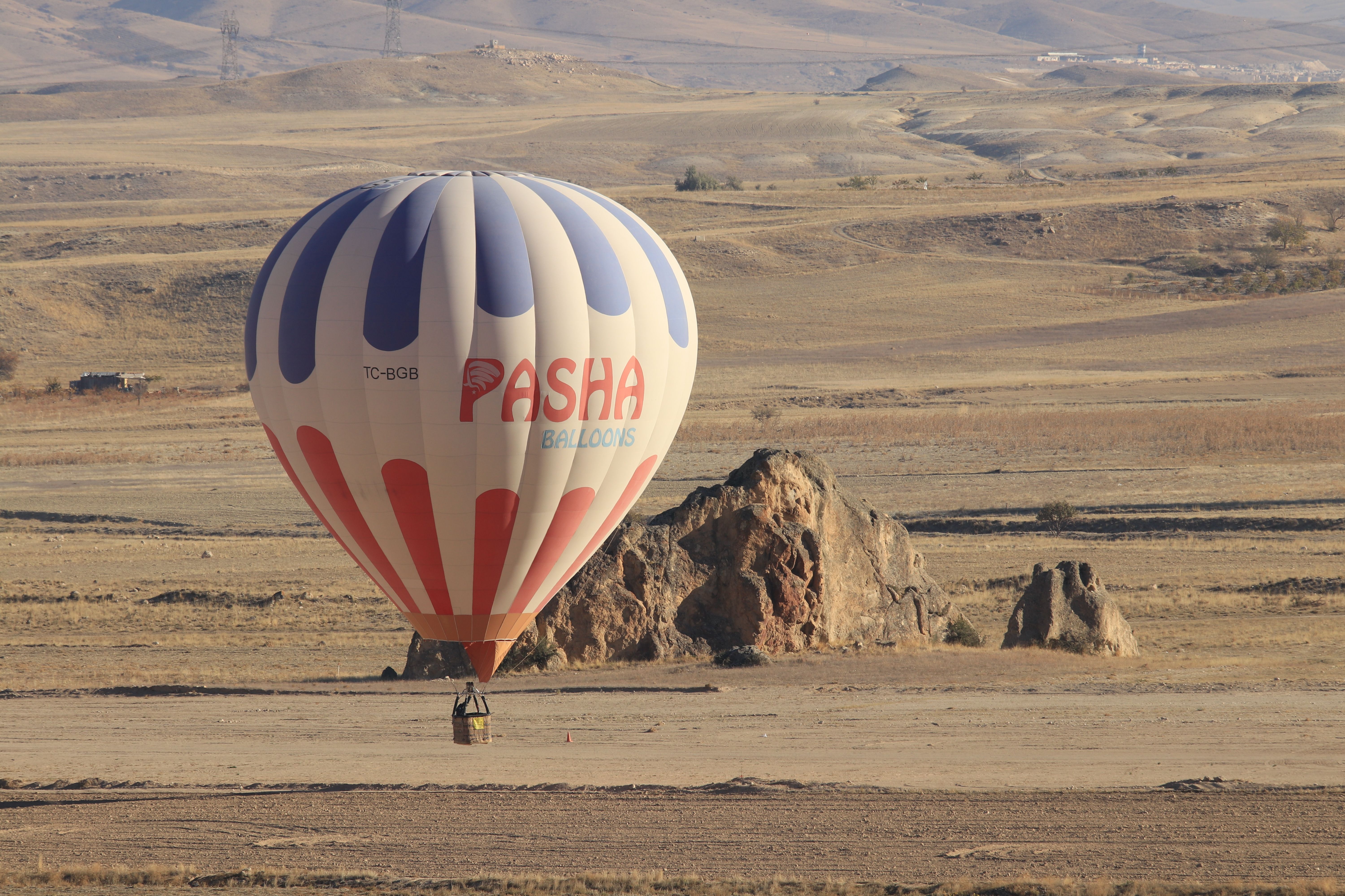Hot Air Balloon Cancelled? What to Do When Flights Don't Fly 4