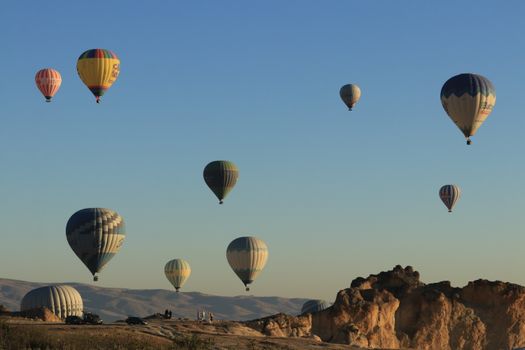 Hot-air balloon at dawn (with backup) — Cappadocia