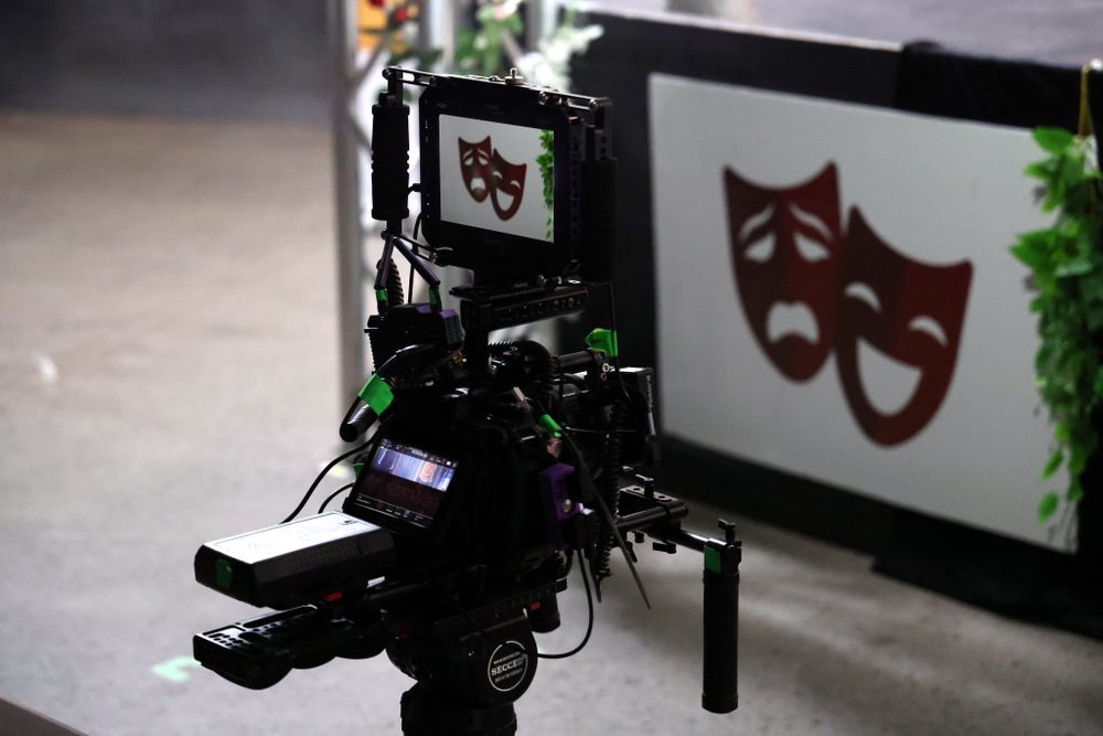 Equipo de PRG Chile en set de grabación