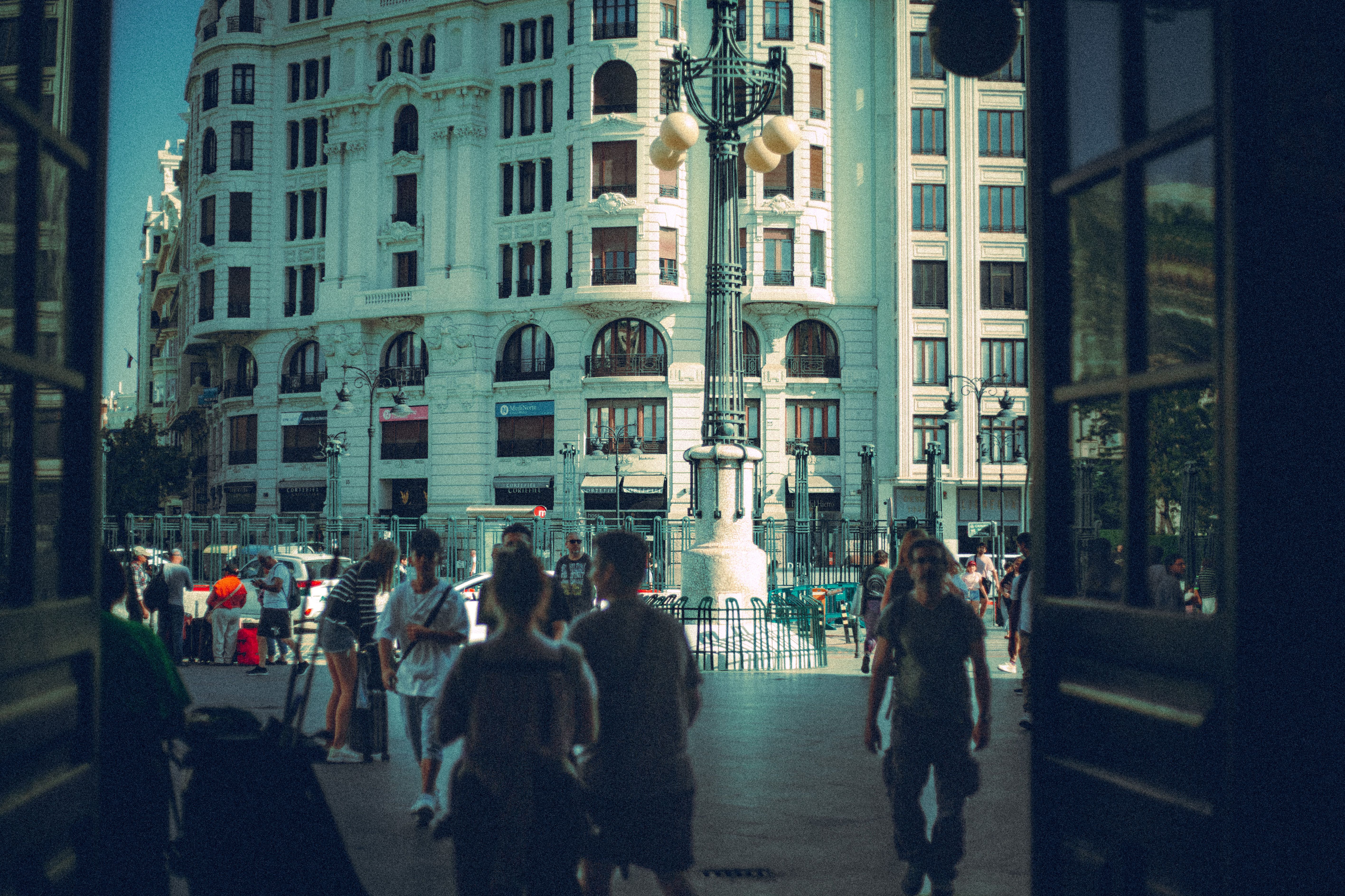 Urban Street Scene with Historical Building · Free Stock Photo