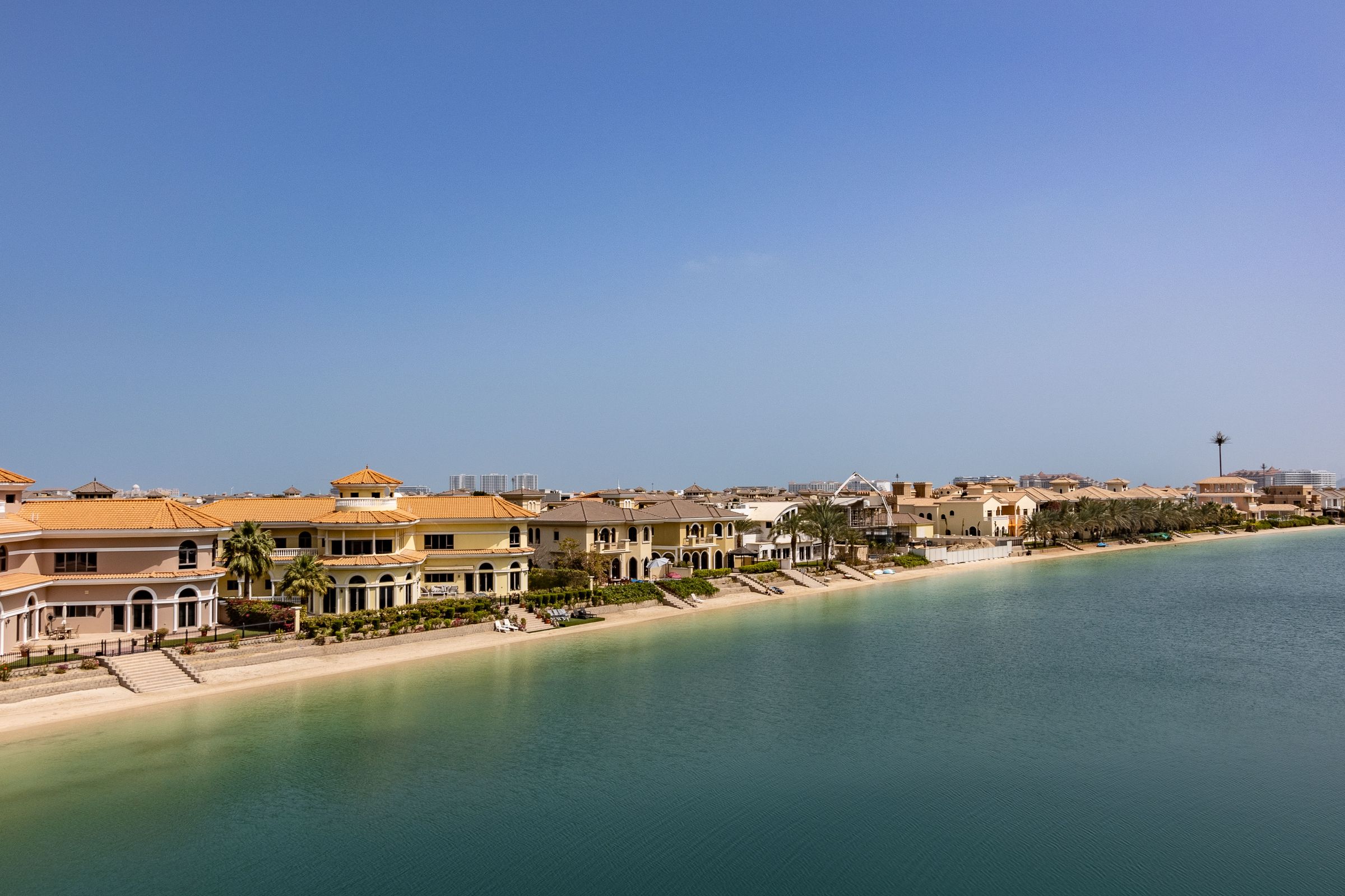 Dubai beachfront villa and apartment views