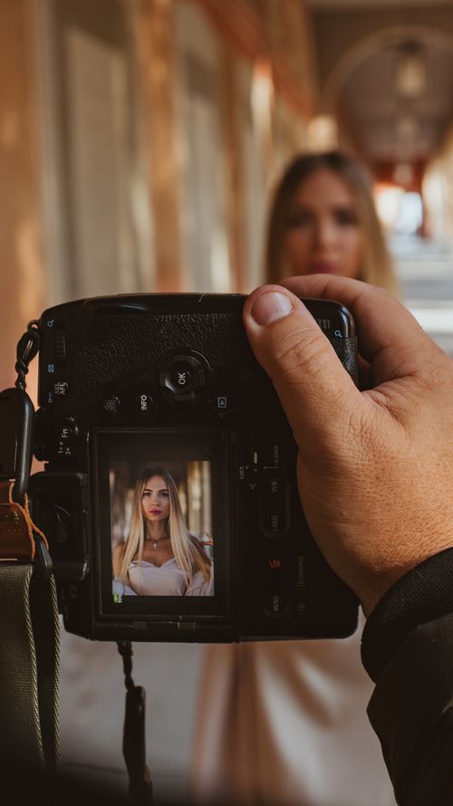 Free Capturing a model during a fashion photoshoot in Munich's urban setting. Stock Photo