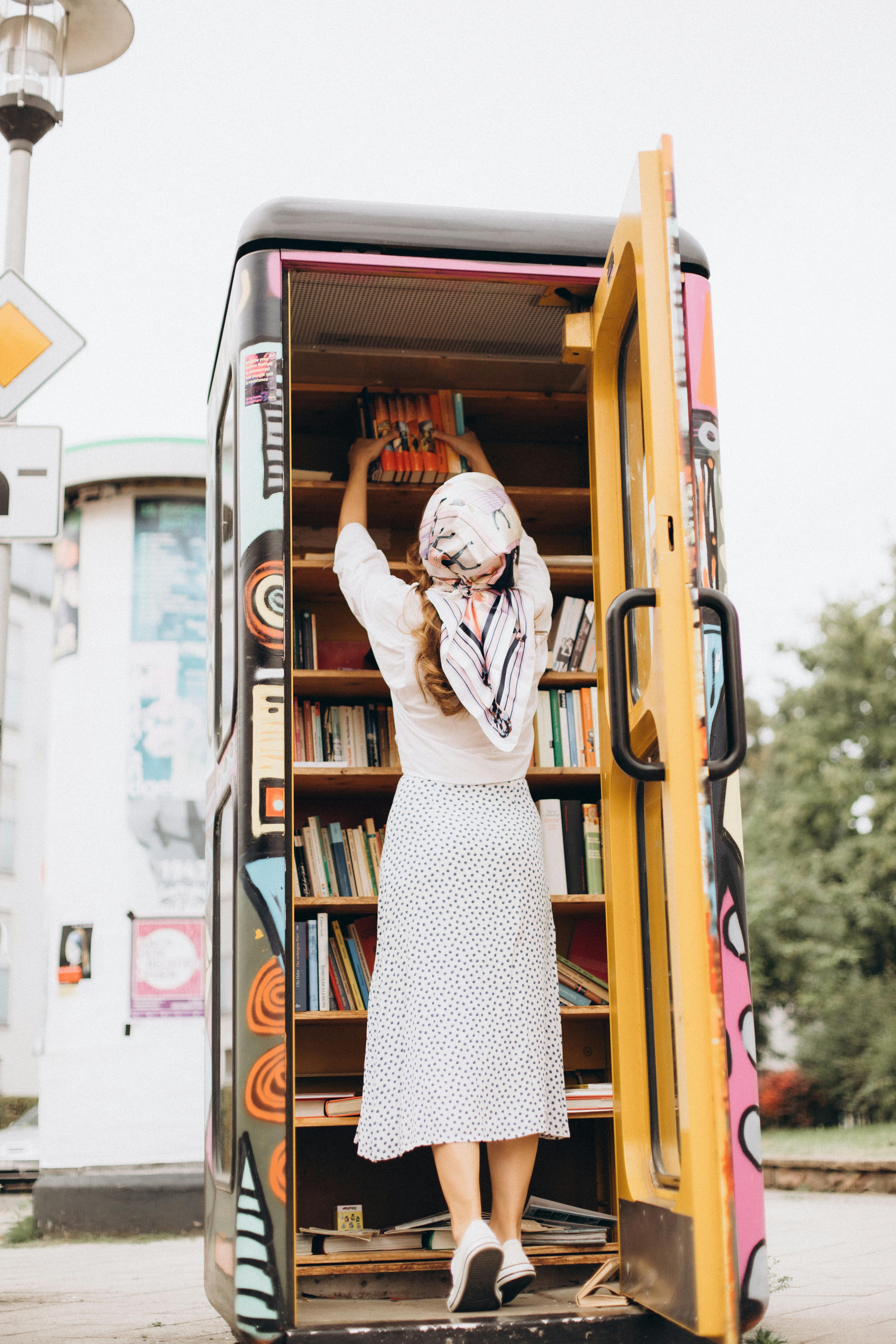 Dive into Gardening: Neill Public Library's Seed Swap & Open House on Jan. 31