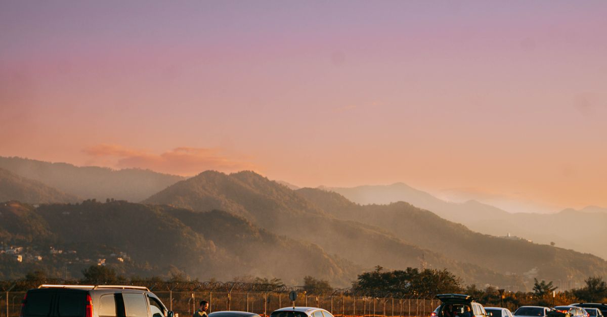 Liburan Anti Ribet: Destinasi Wisata dengan Shuttle Internal 2 pexels photo 29235507