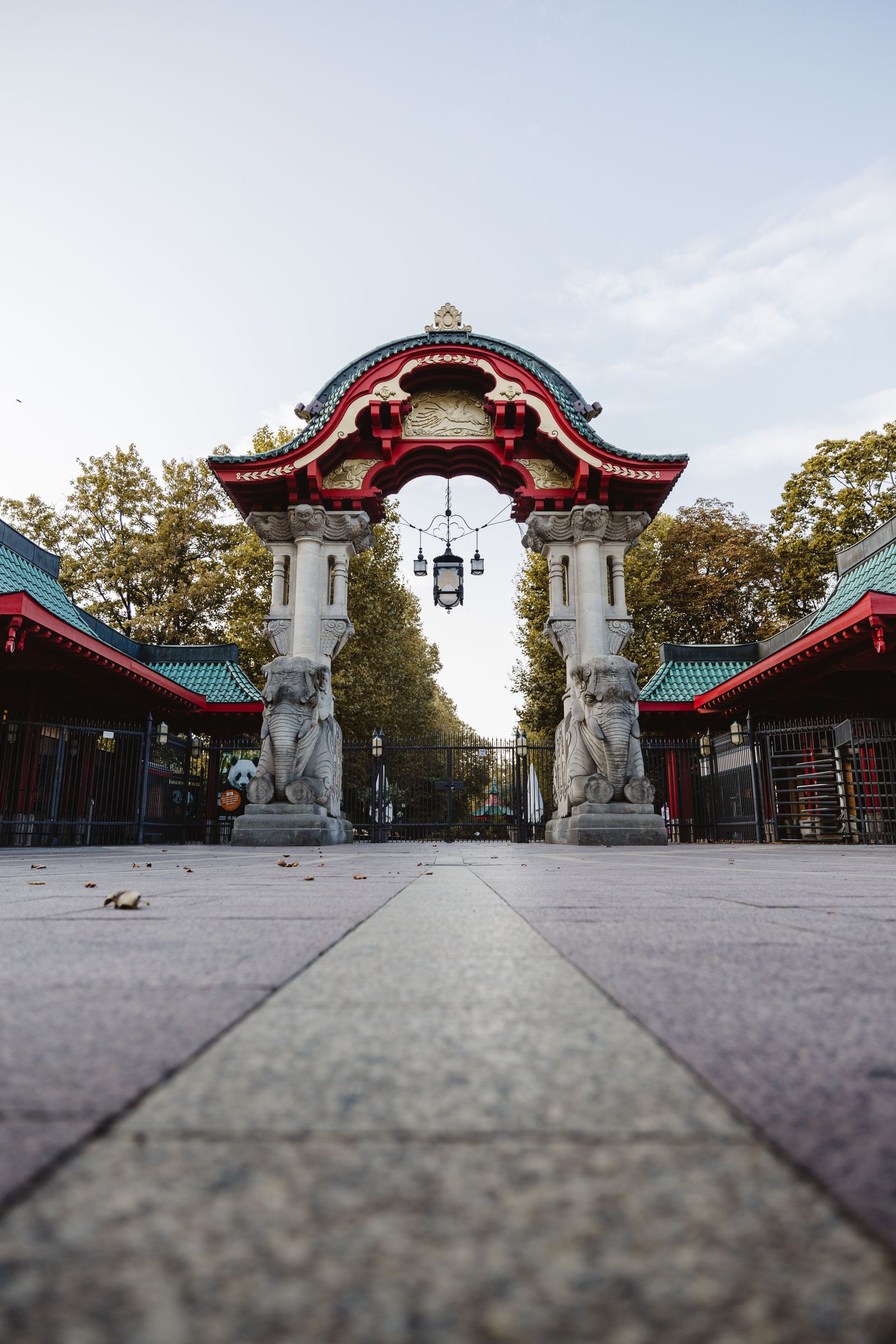 Zoo Entrance Photos, Download The BEST Free Zoo Entrance Stock Photos ...