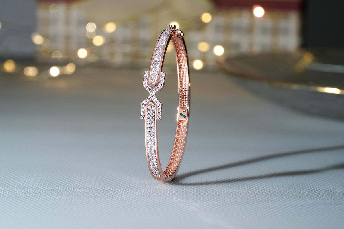 Bracelet Showcase Photos, Download The BEST Free Bracelet Showcase ...