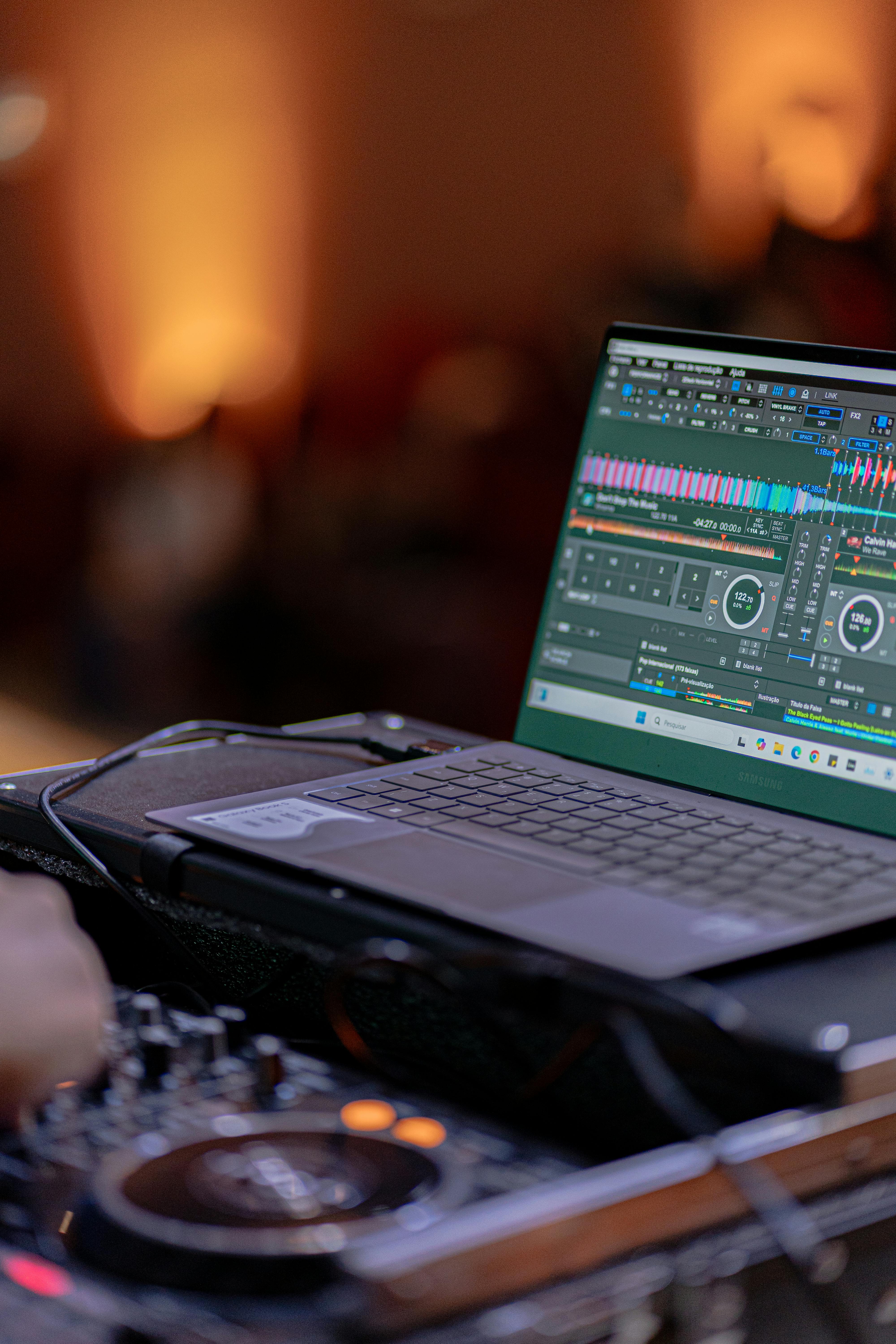 Laptop Wallpapeshivr Photos, Download The BEST Free Laptop