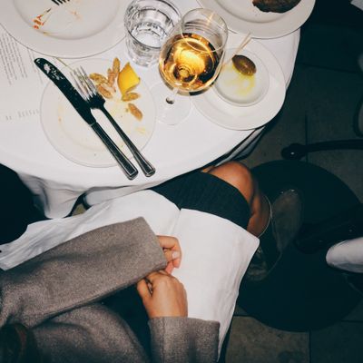 Wine and oyster pairing on the table