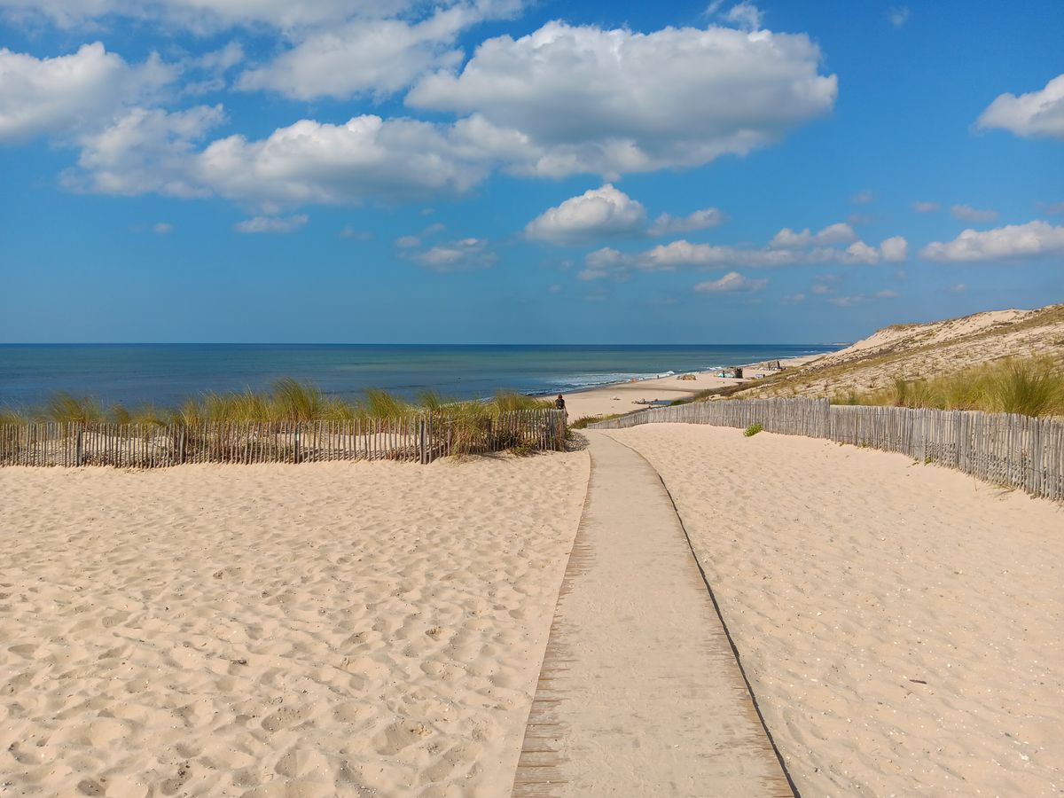Breed strand in de Vend&eacute;e
