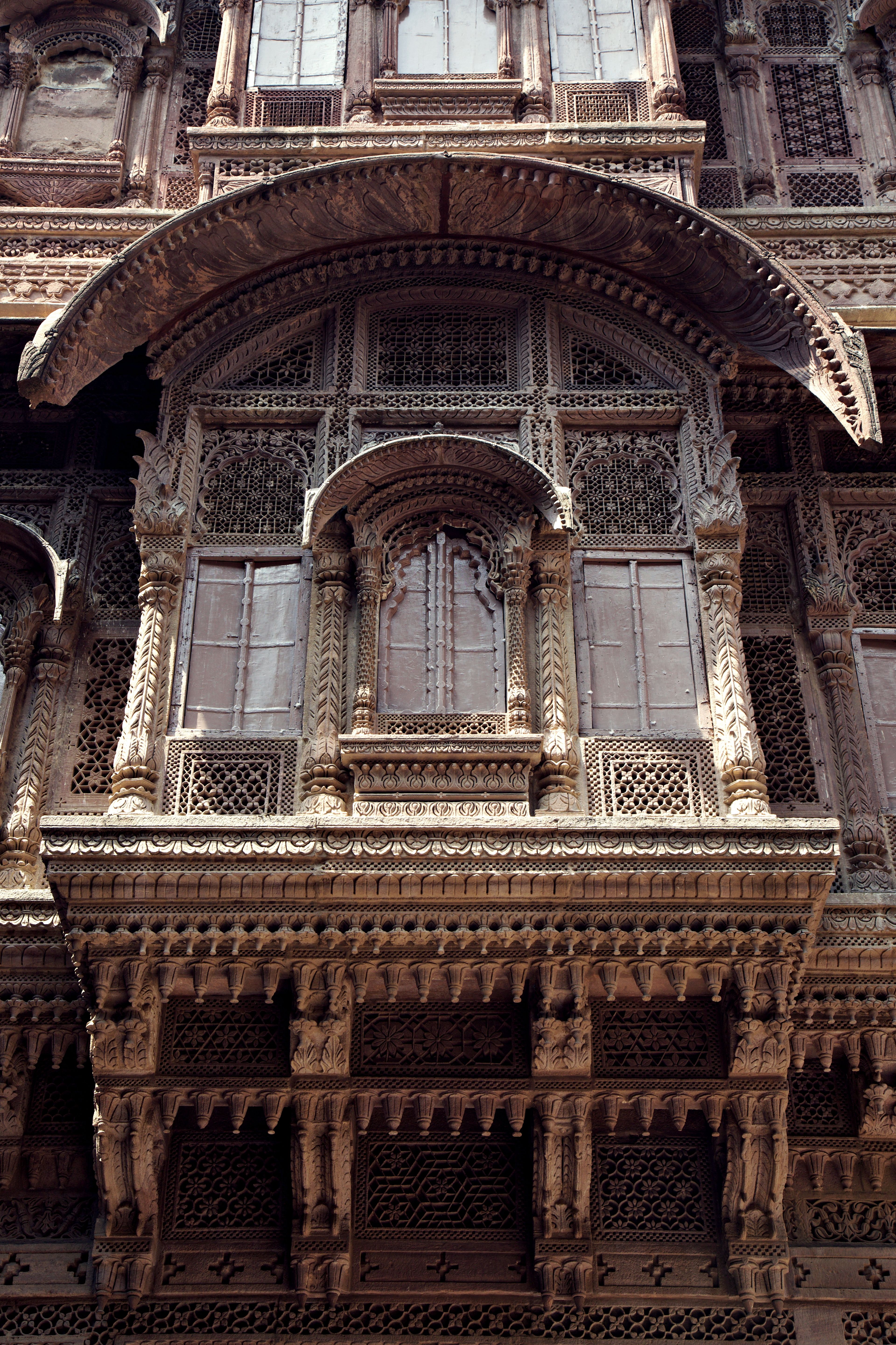 Stunning Intricate Indian Architecture Facade · Free Stock Photo
