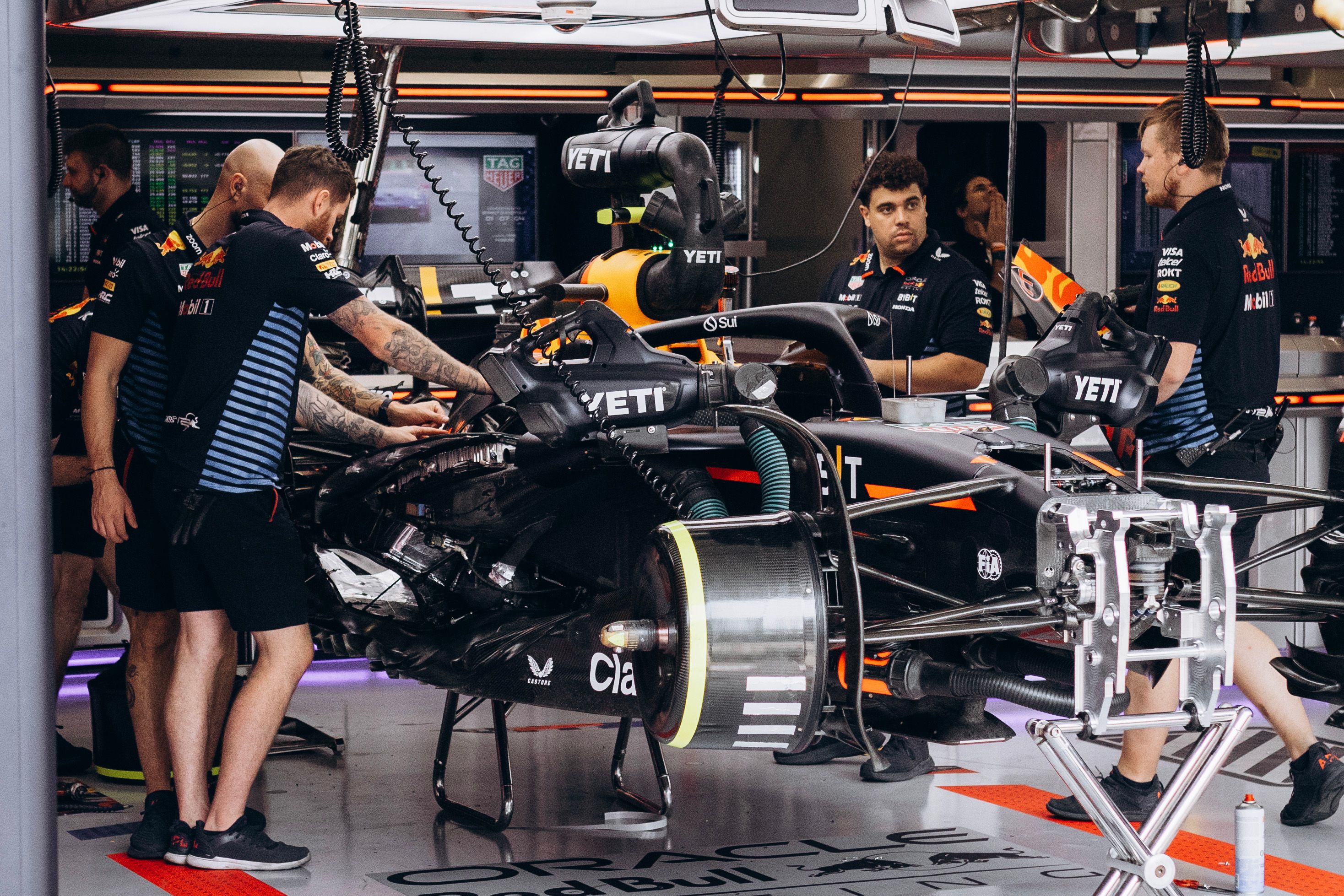 Aston Martini F1 meeskonna väljakutsed lähevad mootorist kaugemale