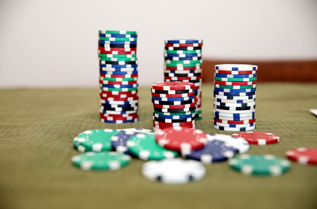 Online Casino: Spielautomaten und Live-Spiele im Überblick