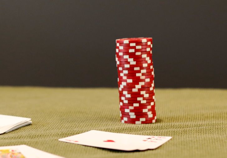 Online Casino: Spielautomaten und Live-Spiele im Überblick