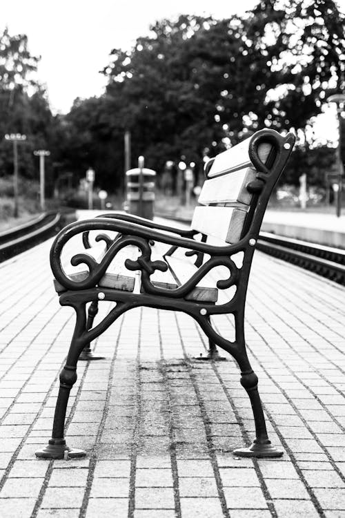 Free stock photo of bench, black and white, nostalgia