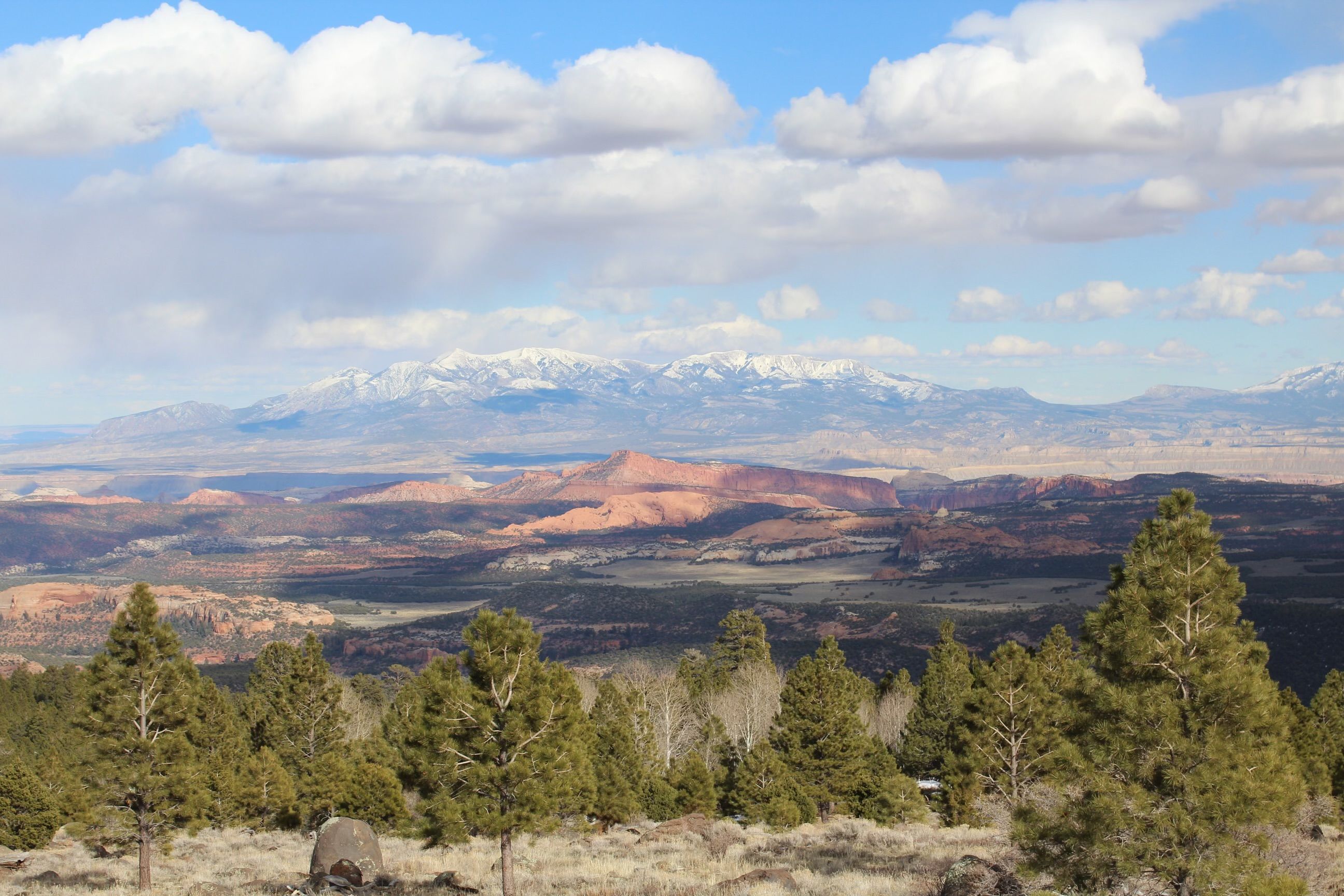 Majestic Landscape of Southern Utah's Red Rocks · Free Stock Photo