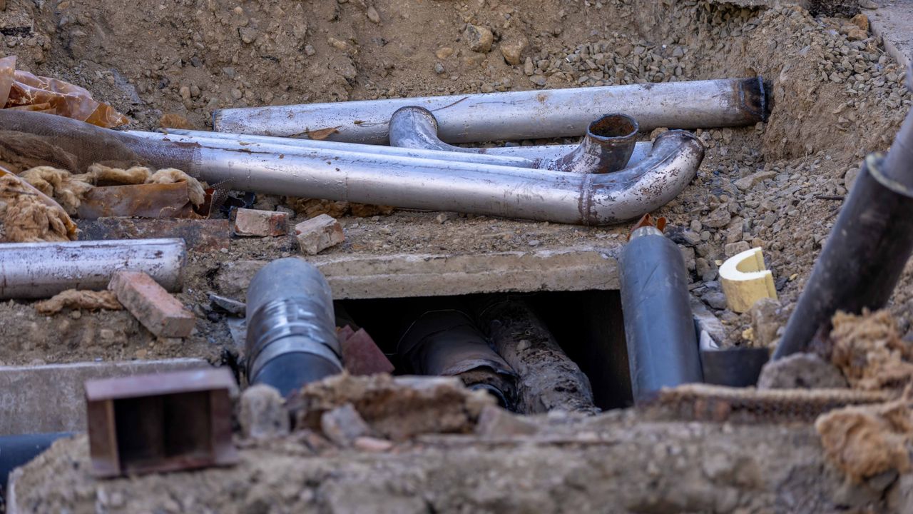 Sewer & Drain Cleaning by Advantage Build and Design