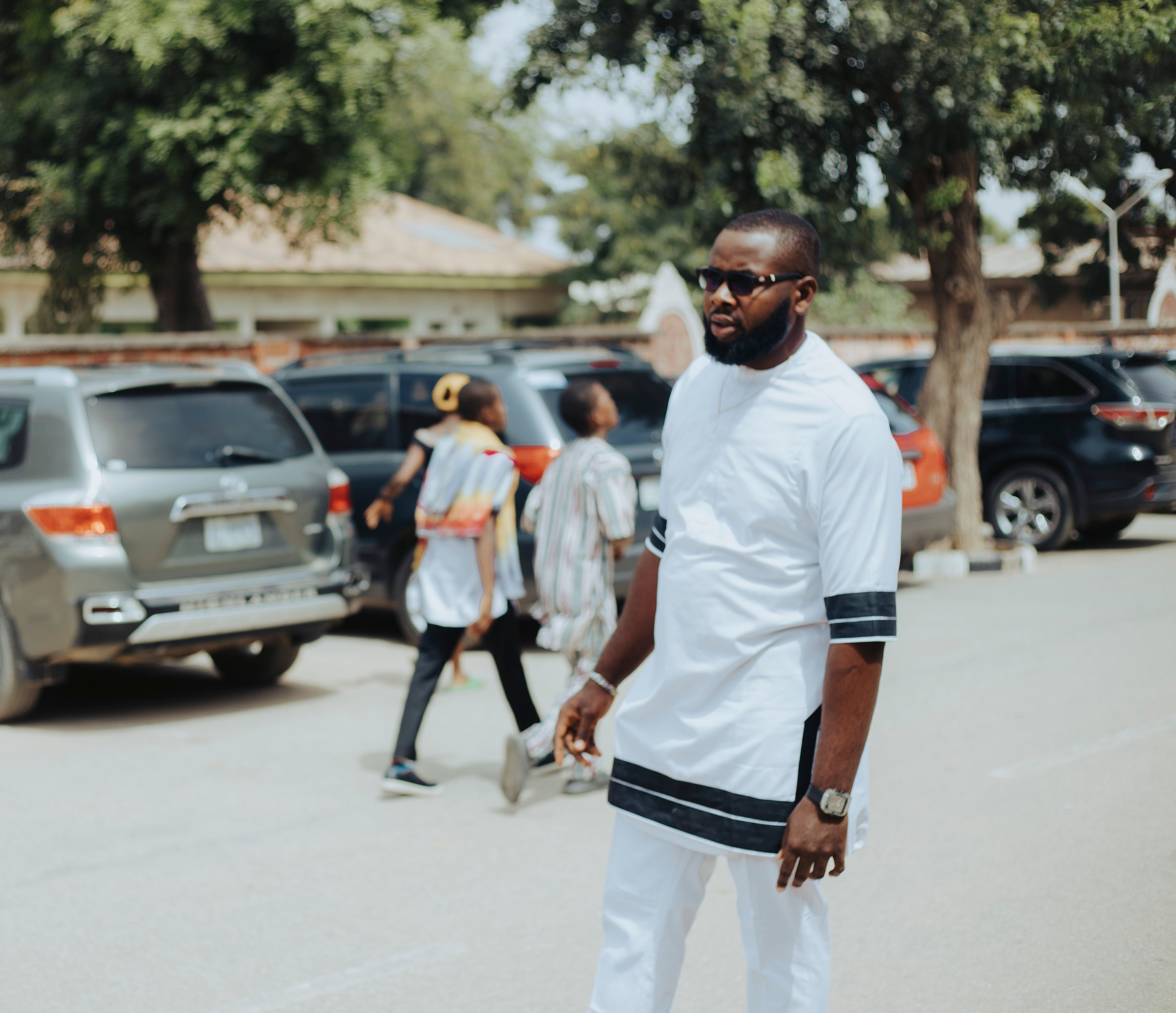 Sarkodie Tells Fans to Shun Toxic Rivalries Amid Stonebwoy Feud
