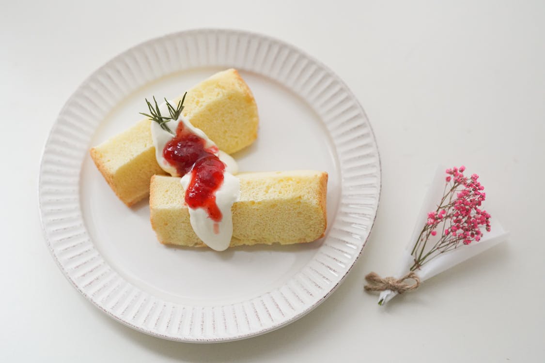Free Photo Of Two Slices Of Cake Stock Photo