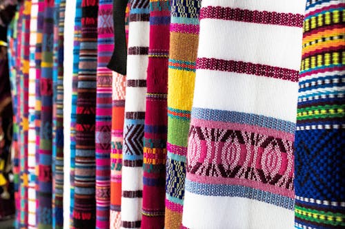 Kostenlos Nahaufnahmefoto Von Verschiedenen Textilien Stock-Foto