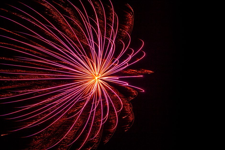 Display Brilliance: Visual Experience and Color Accuracy