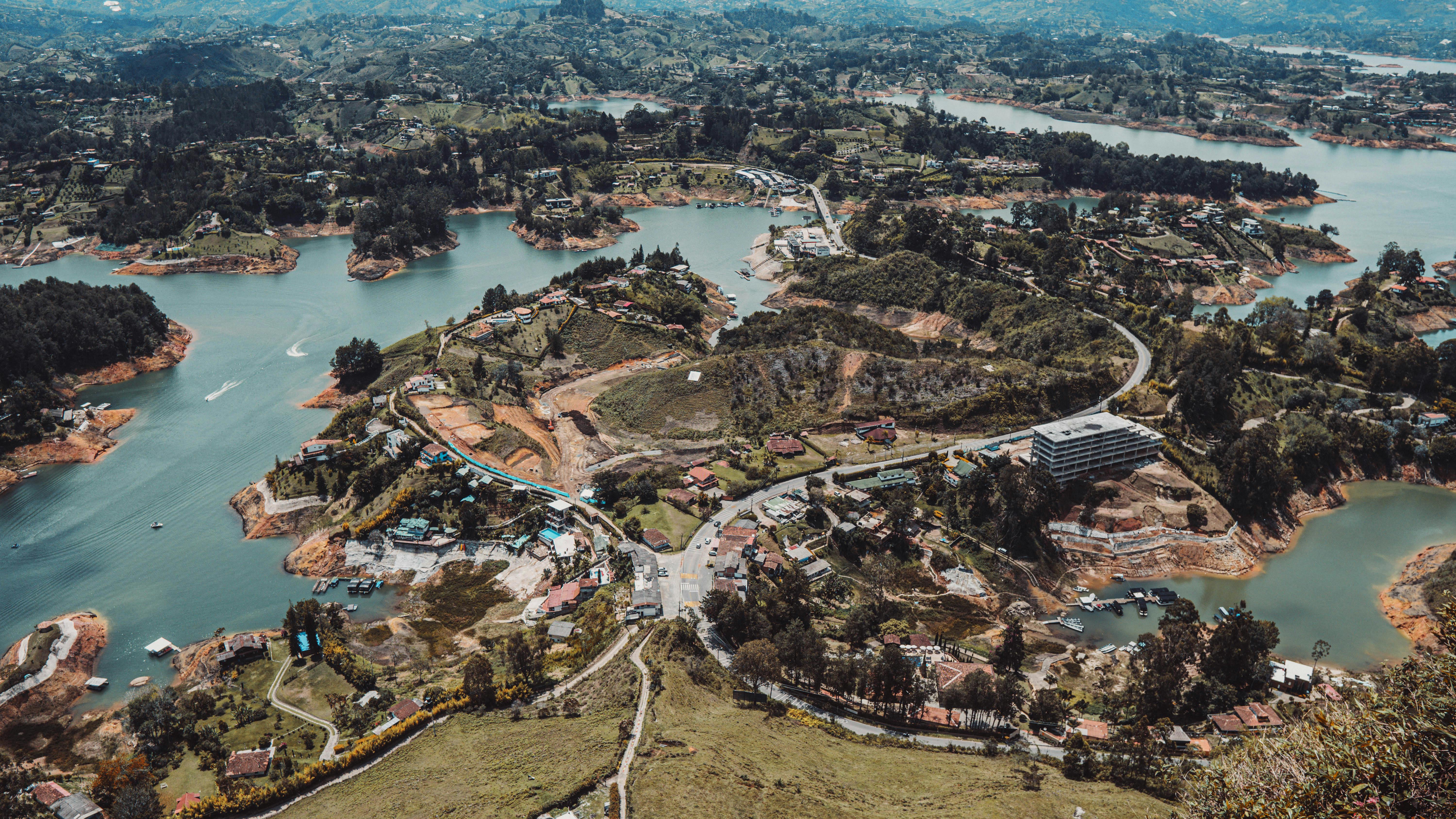 E&P contract Colombia legal risk Nisimblat Law Colombia