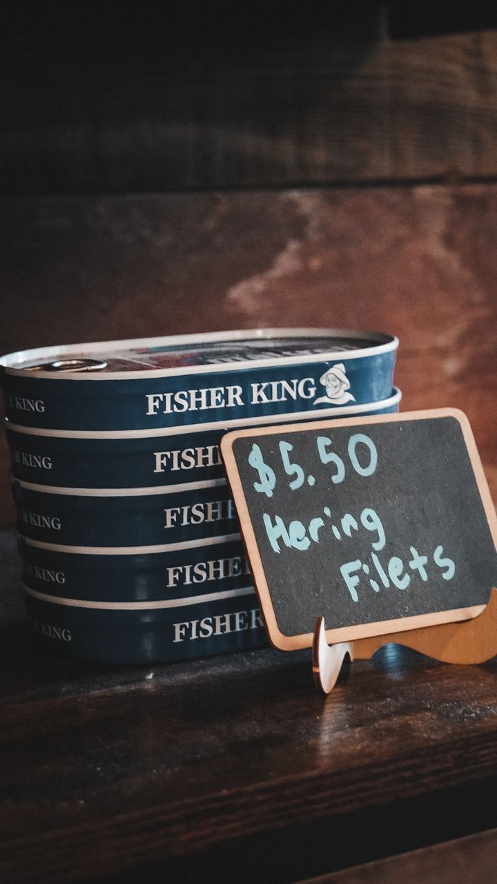 mini chalkboard tags tied to mason jar canisters with jute twine