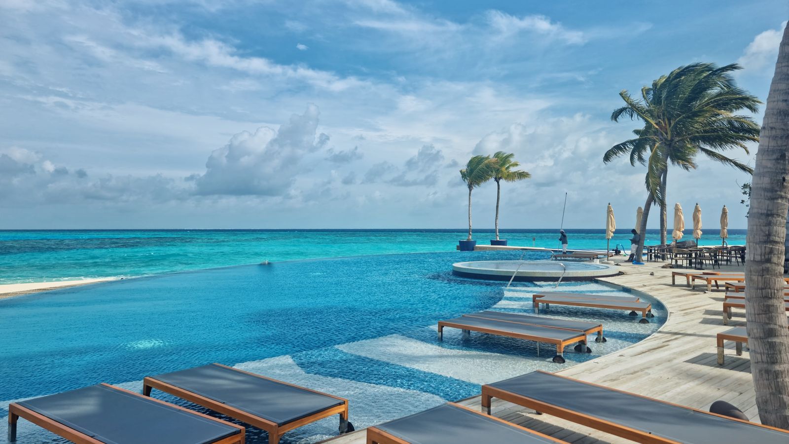 The same destination can be a shoestring week or a splurge — the choices are yours.