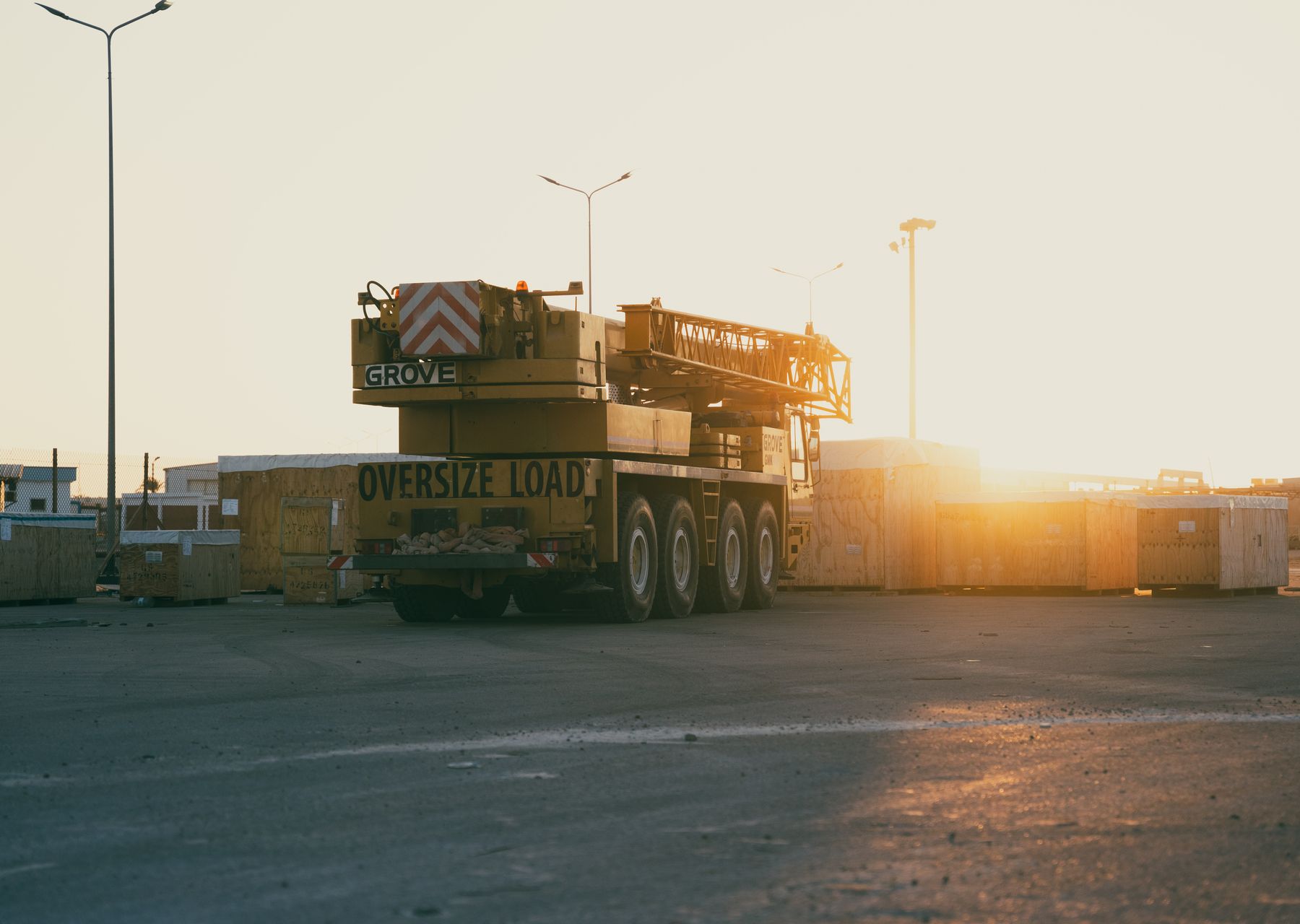 Removals from London to Sheffield — crew wrapping and loading on moving day