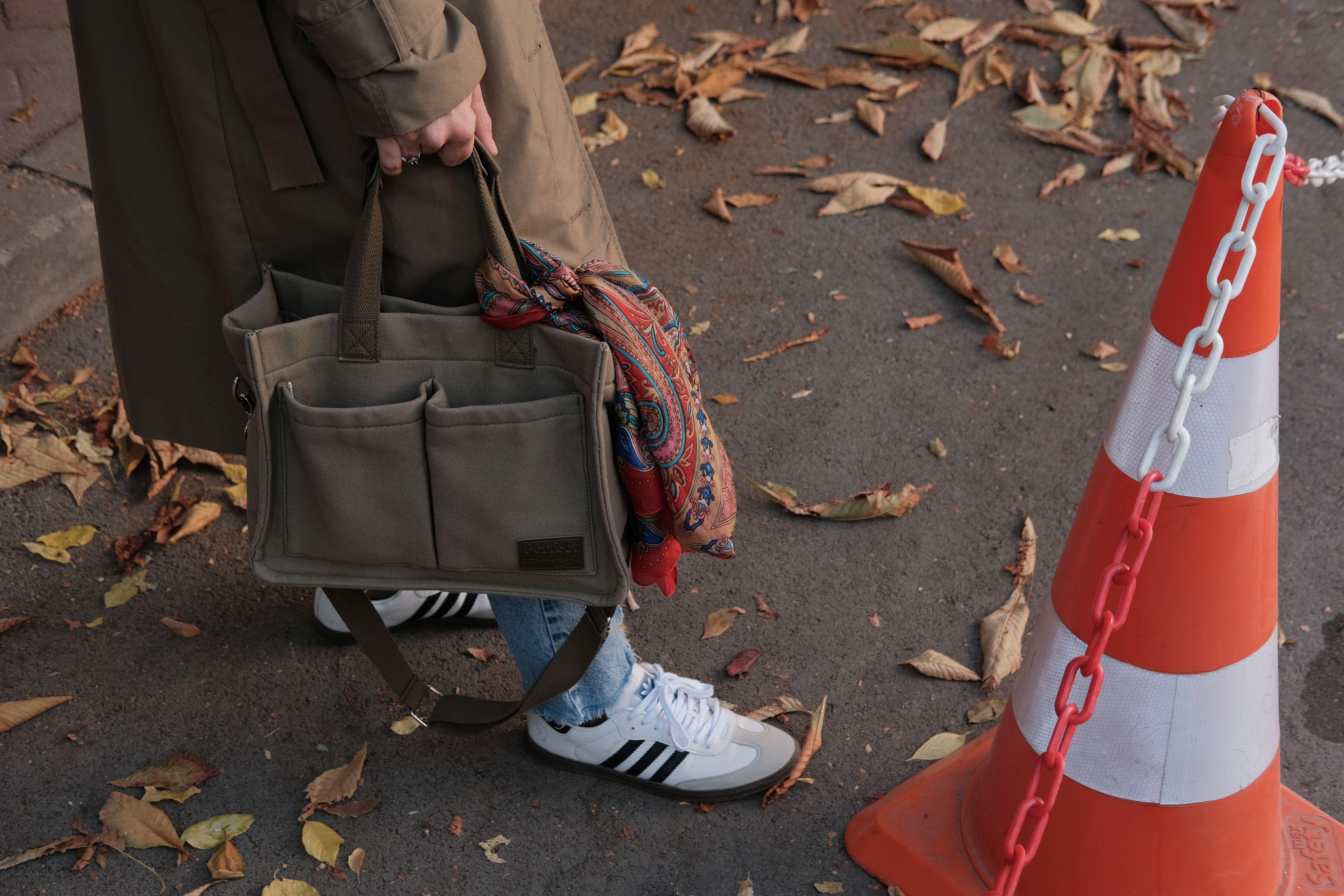 Ashford Laptop Bag — Vegetable Tanned Leather in Dark Brown
