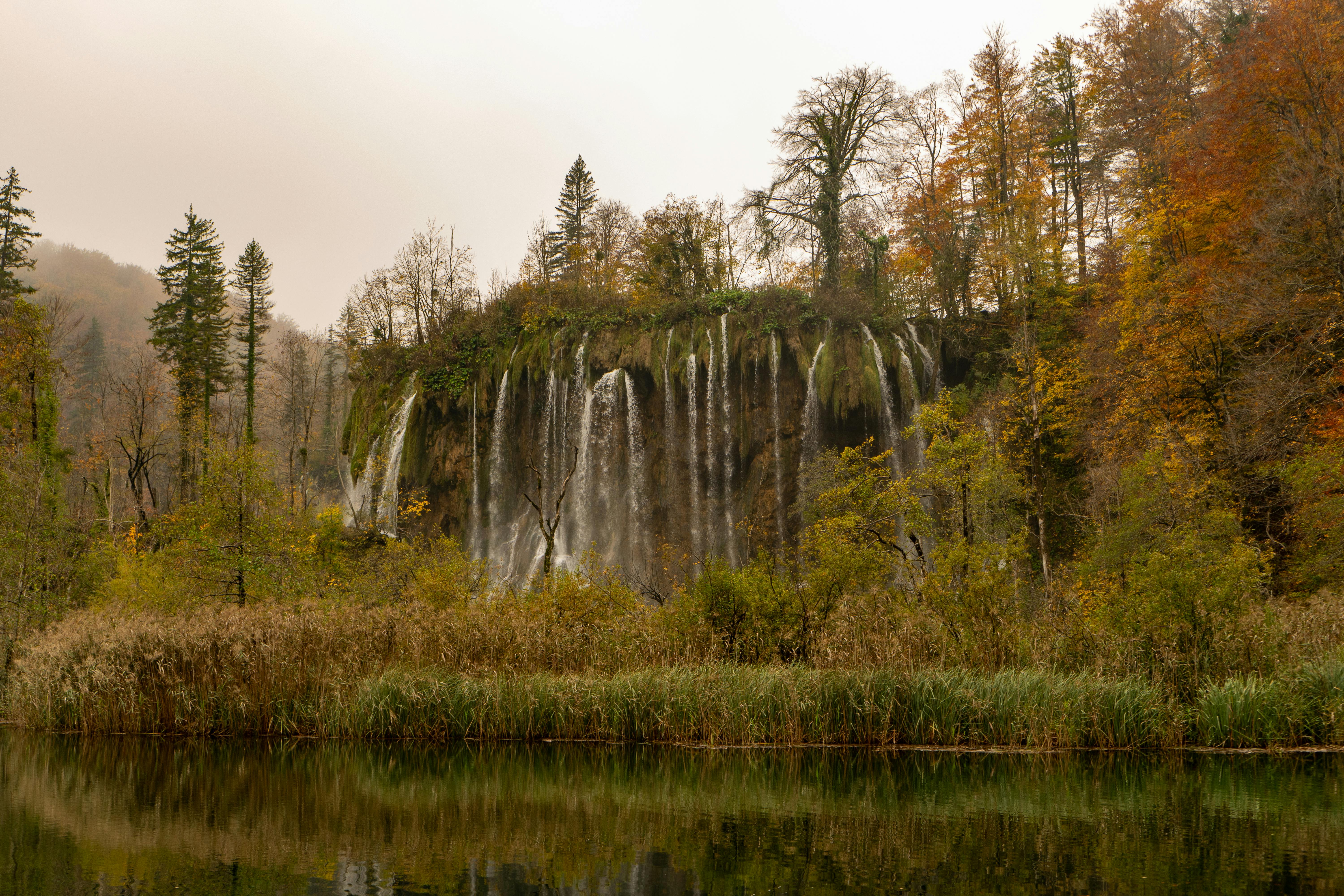 Plitvice Lakes National Park, keindahan alam di Croatia