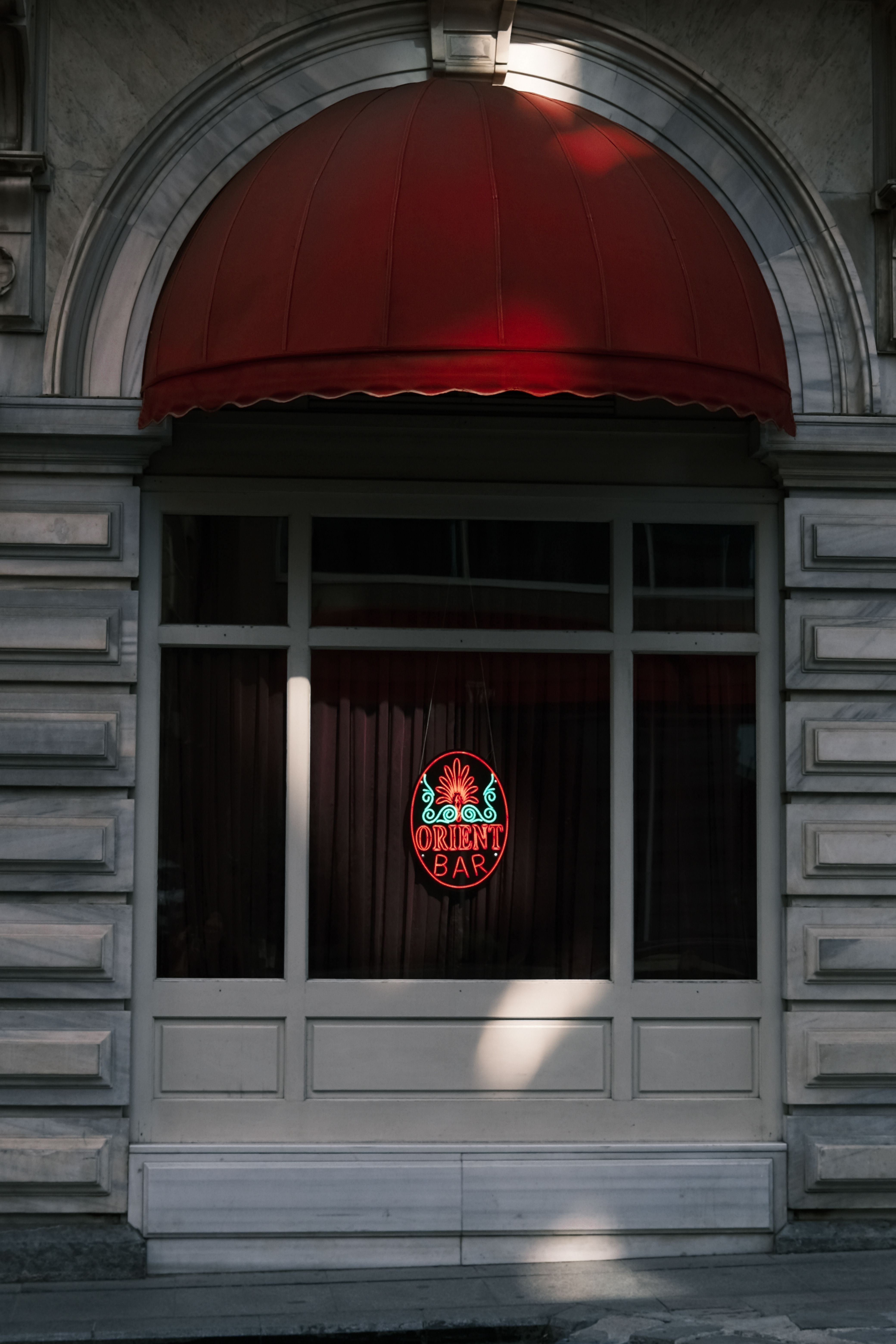 Elegant facade of Orient Bar in İstanbul · Free Stock Photo