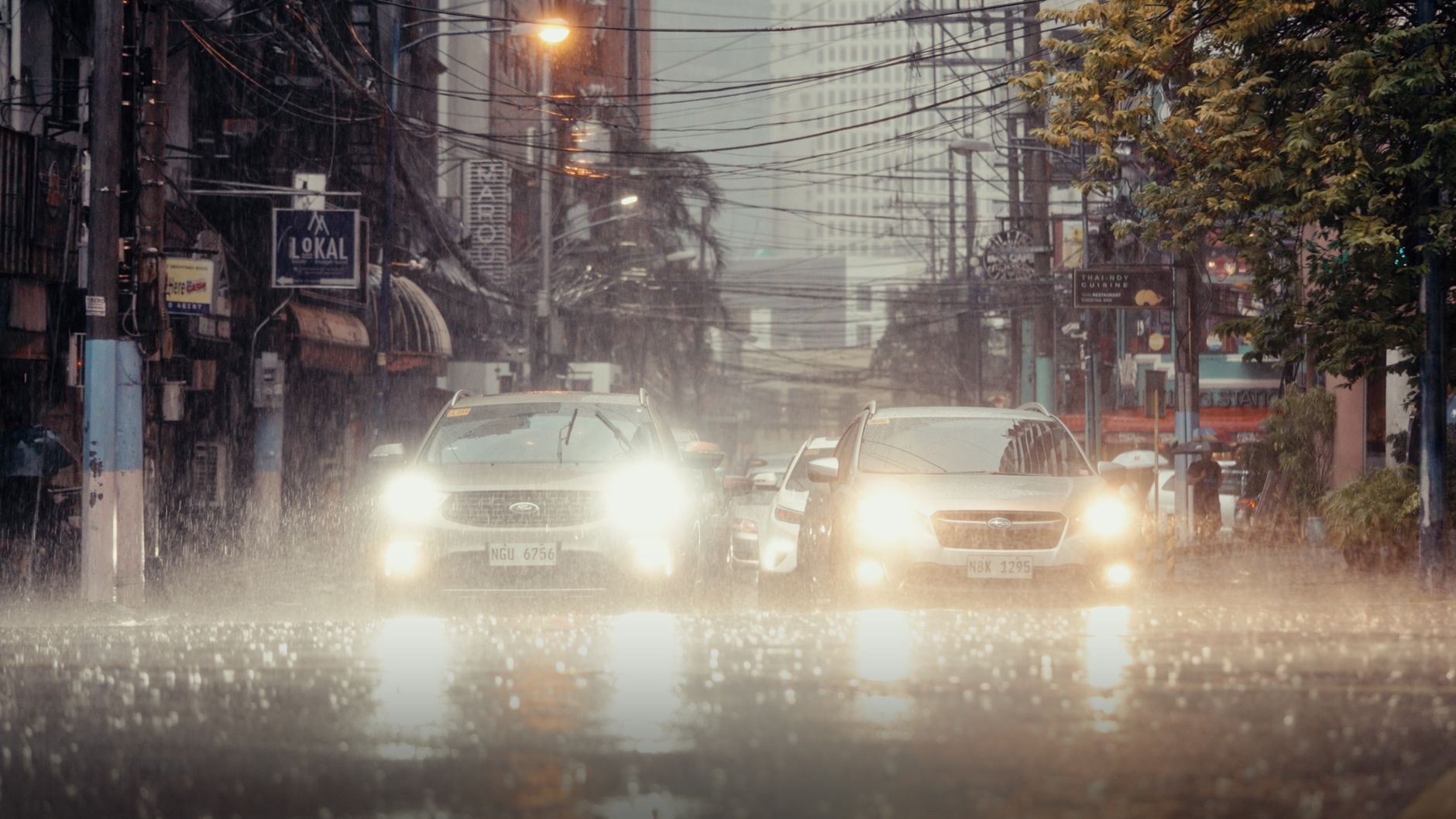 Comparative Review of Wired vs Wireless Car Lights 2026