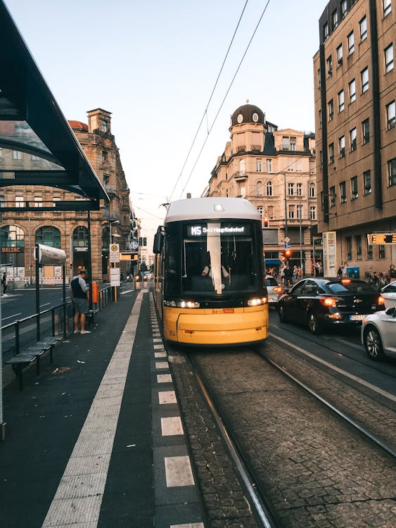 Základová fotografie zdarma na téma architektura, auta, Berlín