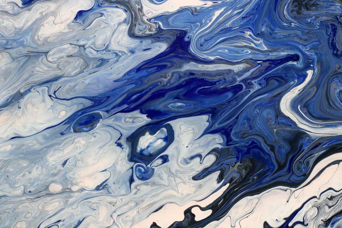 Abstract Blue and White Fluid Art Design · Free Stock Photo