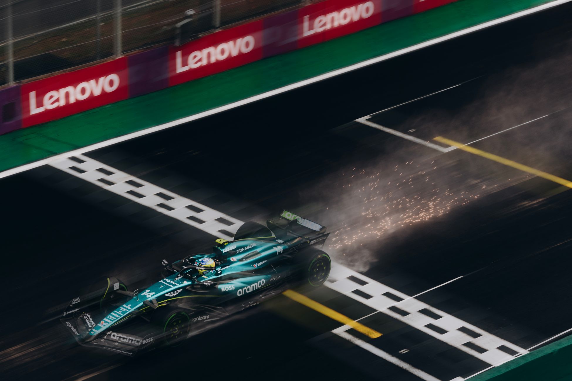 Bottas geniet van Ferrari-zege Hamilton in Barcelona