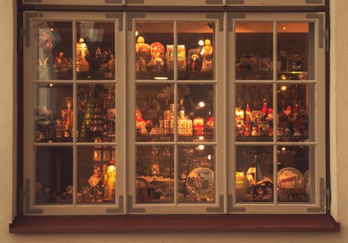 Free Warm Christmas window display with toys and decorations in Estonia. Stock Photo