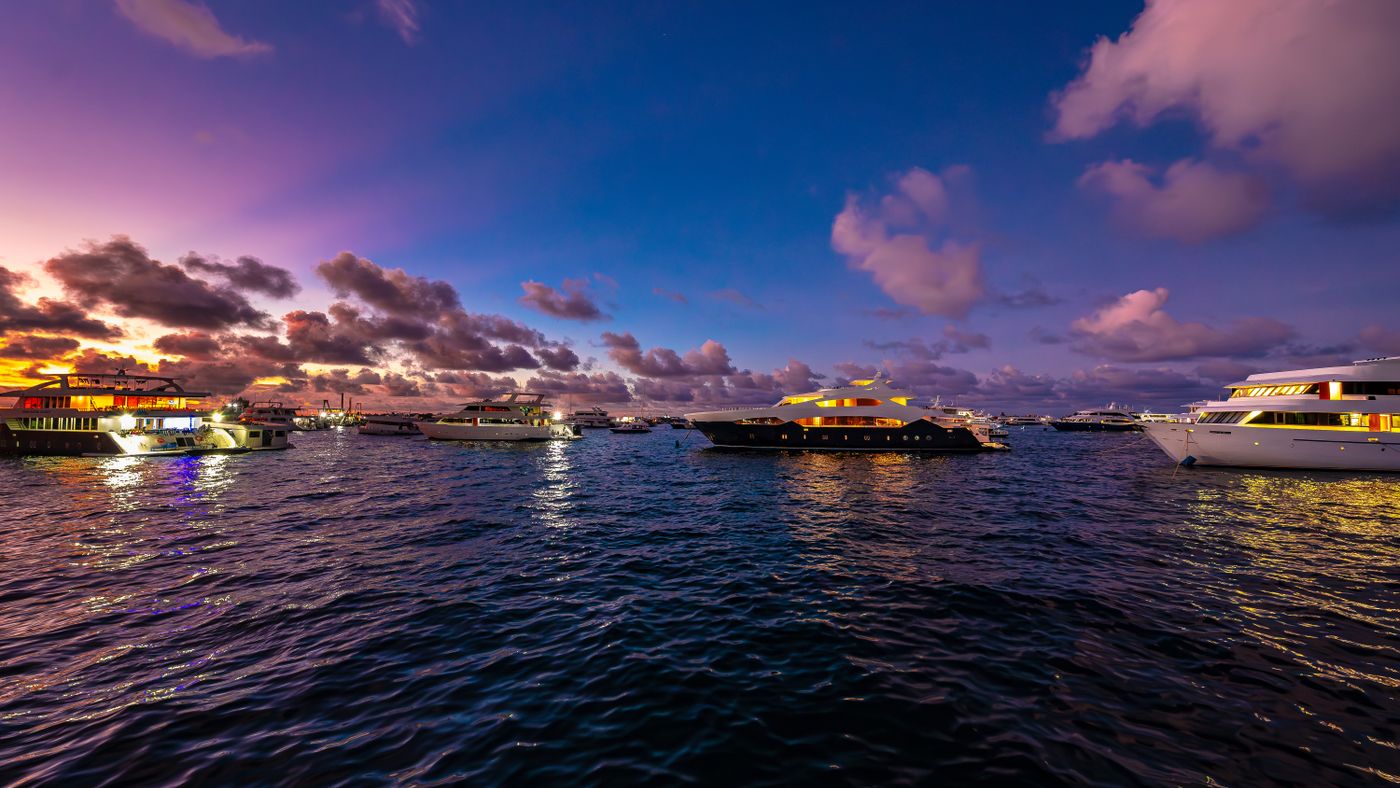 Newport Beach Christmas Boat Parade: A Local's Honest Guide