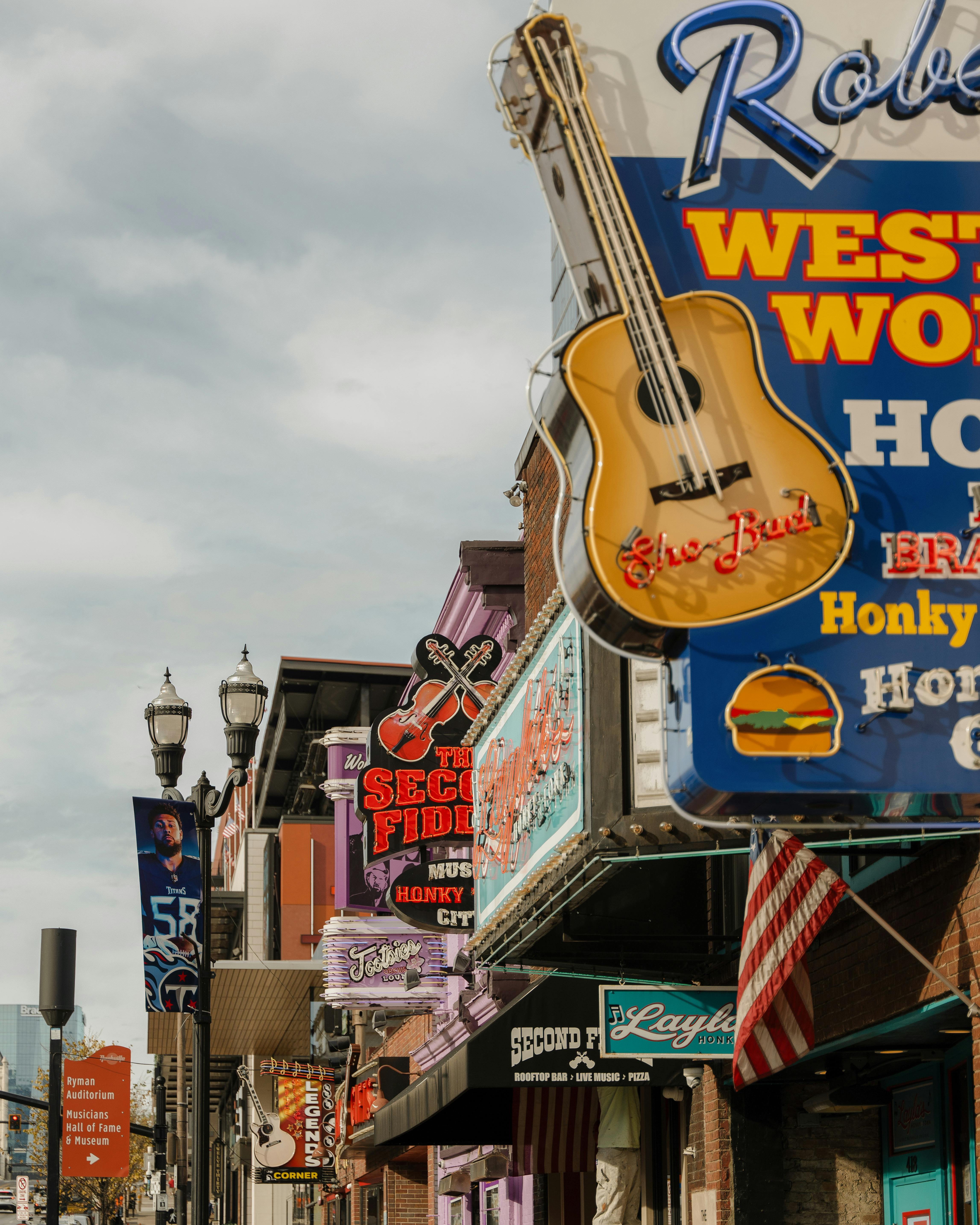 Broadway Honky Tonks