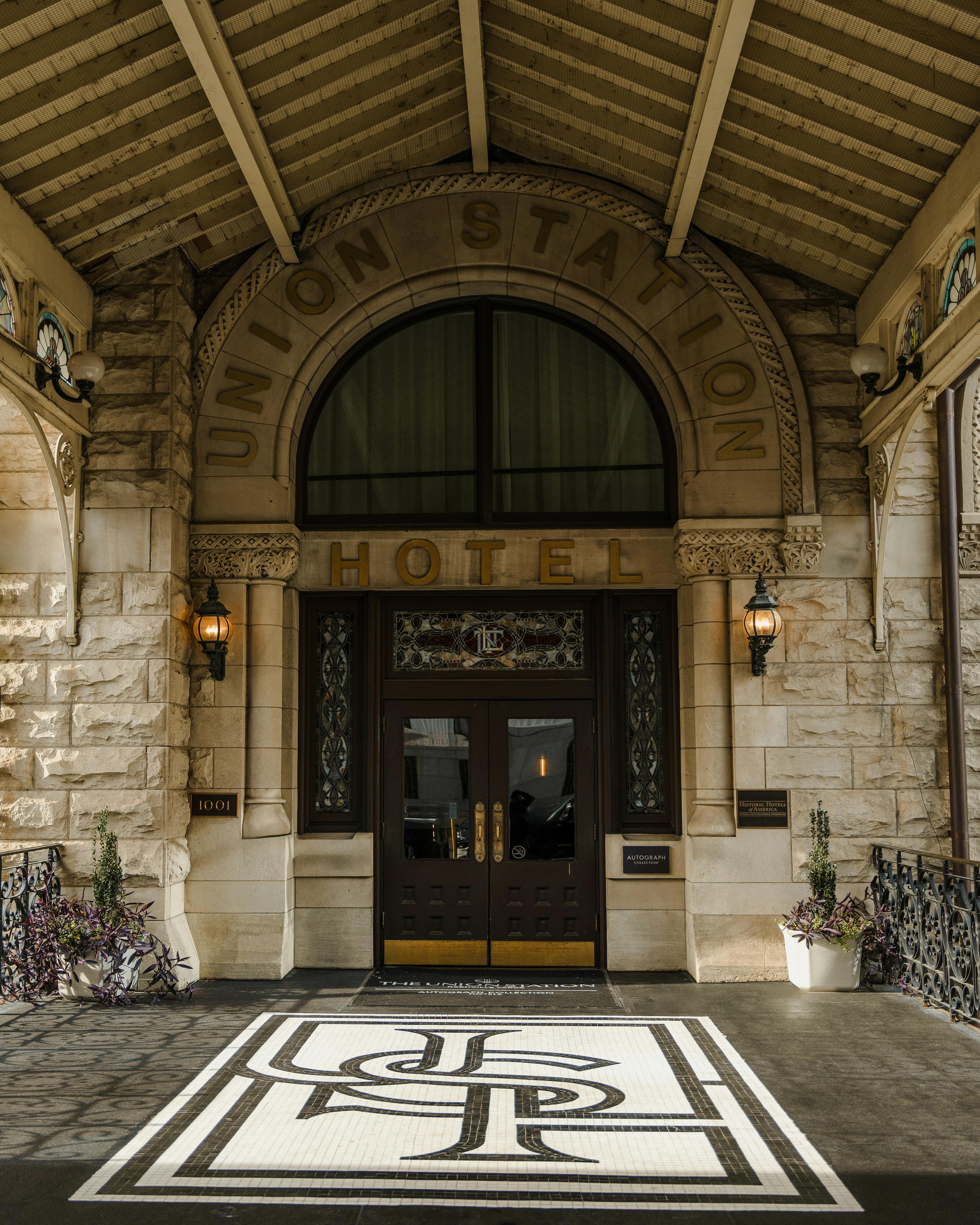 Bărbat străin de 37 de ani fugit de la Centrul de Cazare Străini Horia