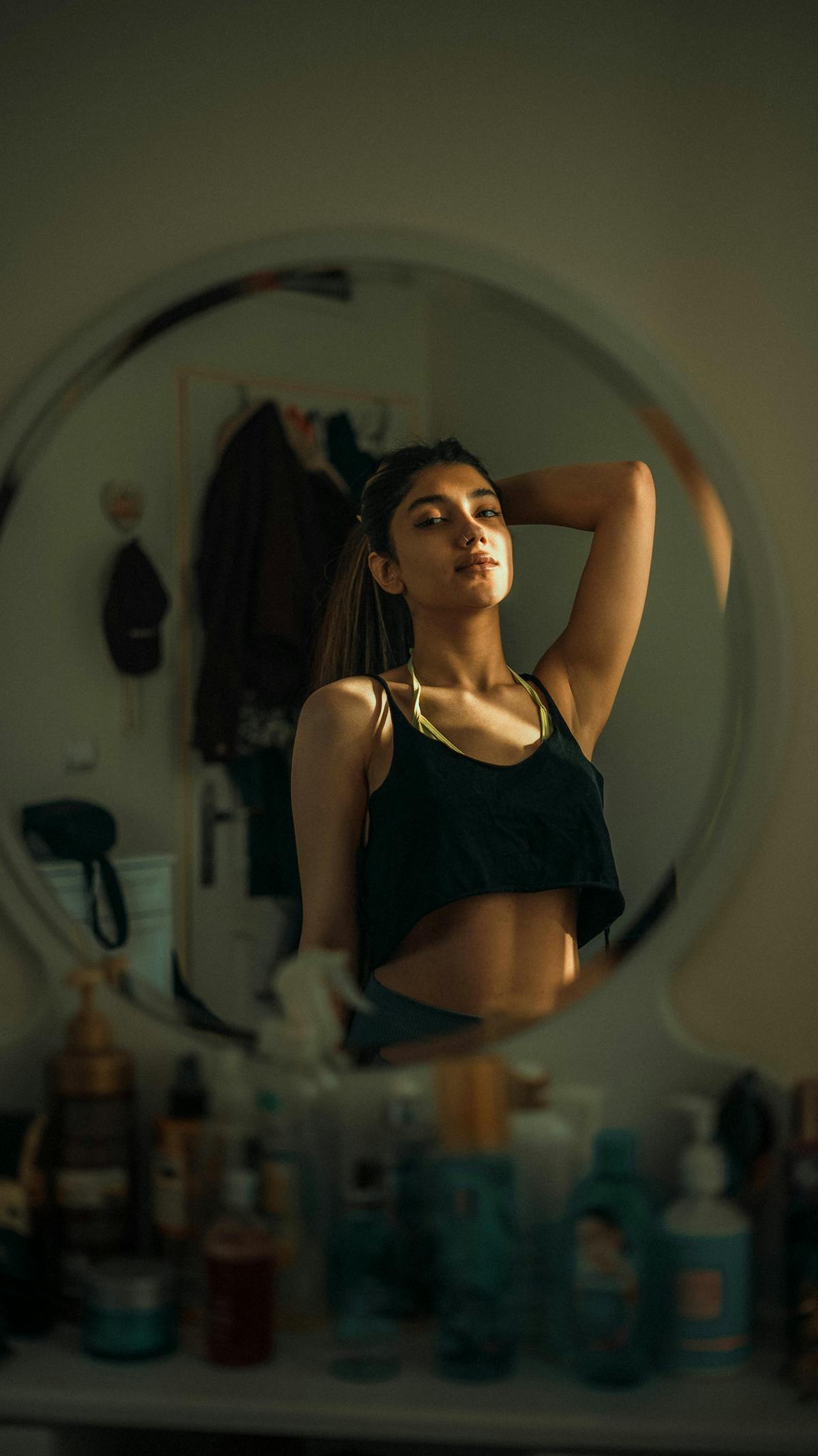 Mirror Selfies , Female Photos, Download The BEST Free Mirror Selfies , Female Stock Photos & HD