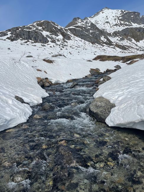 Thawing Arctic riverbeds may erode up to 10 times faster than unfrozen ground Thawing Arctic riverbeds may erode up to 10 times faster than unfrozen ground