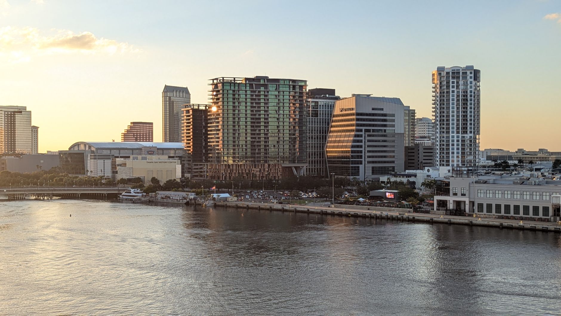 Tampa vs Denver: Job Market, Salaries & Opportunities (2026)