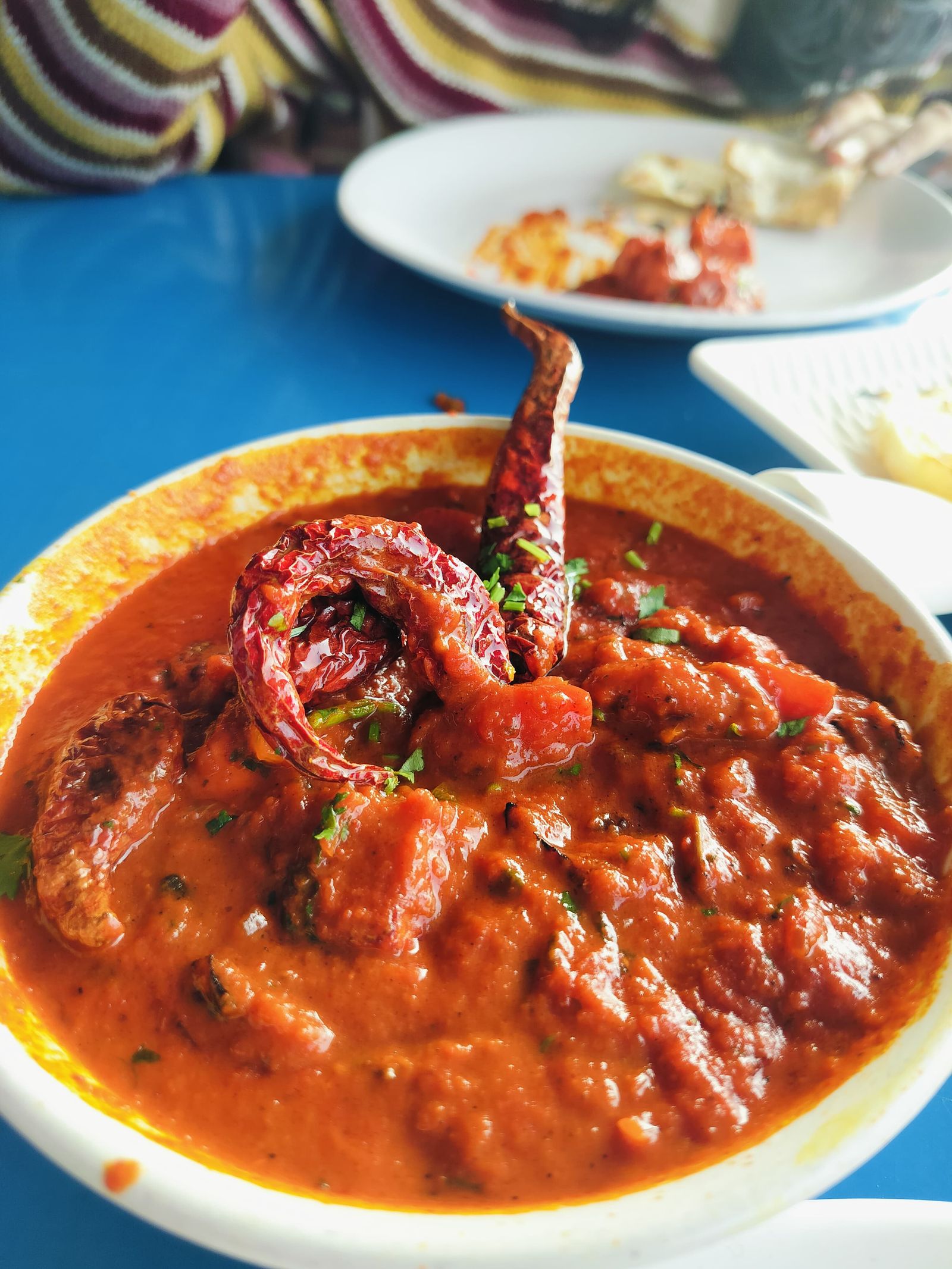 Spiced starter dish with dried chilies